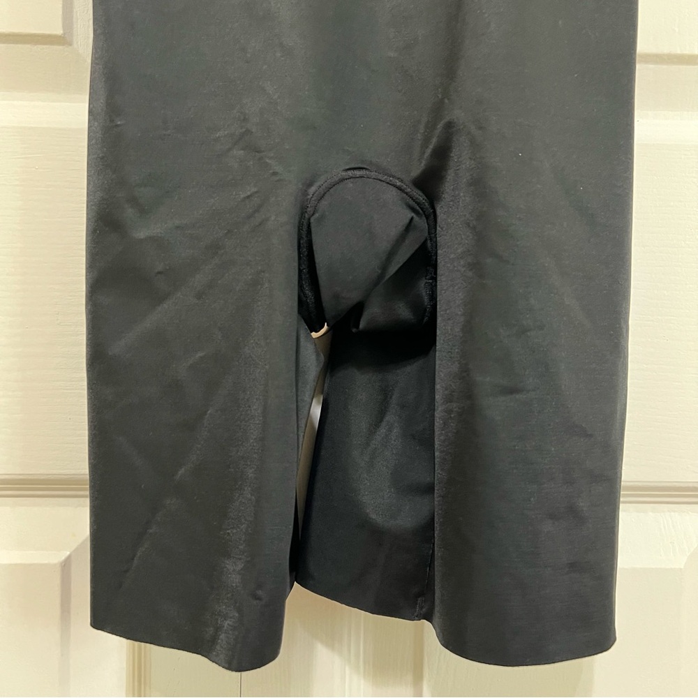 Spanx Suit Your Fancy Strapless Mid-Thigh Cupped Body Suit in Very Black Size XL - Picture 7 of 13